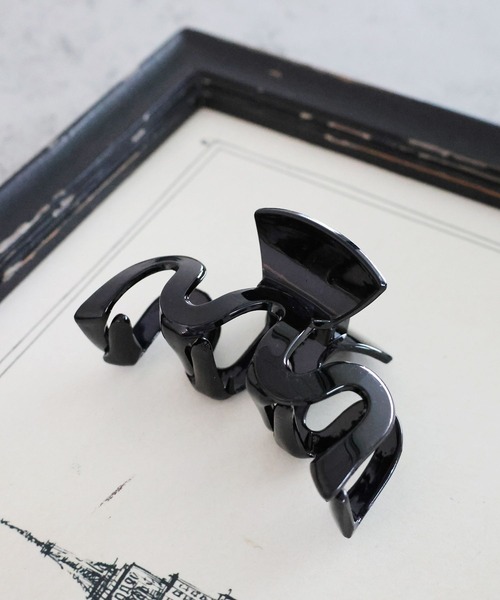 niko and...（ニコアンド）の「うねうねバンスクリップ（バレッタ/ヘアクリップ・レディース・その他/ブラック/アイボリー/ブラウン/ピンク・0）」の2枚目の写真