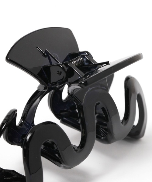 niko and...（ニコアンド）の「うねうねバンスクリップ（バレッタ/ヘアクリップ・レディース・その他/ブラック/アイボリー/ブラウン/ピンク・0）」の7枚目の写真