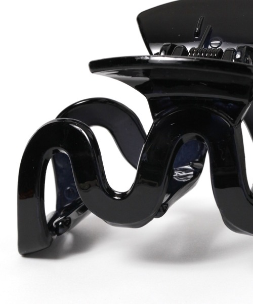 niko and...（ニコアンド）の「うねうねバンスクリップ（バレッタ/ヘアクリップ・レディース・その他/ブラック/アイボリー/ブラウン/ピンク・0）」の8枚目の写真