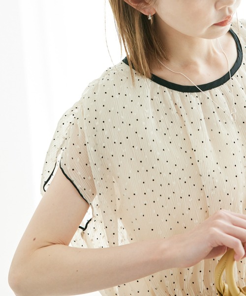 ROPE' PICNIC（ロペピクニック）の「シャーリングドットブラウス（シャツ/ブラウス・レディース・ホワイト系その他/ブラック・38）」の2枚目の写真