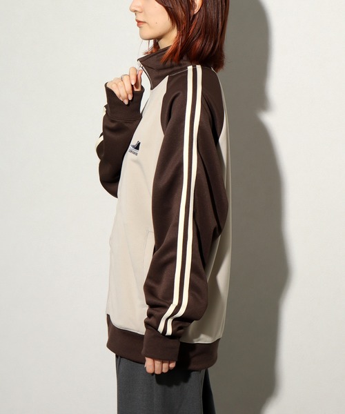 CONVERSE(コンバース)の「【CONVERSE/コンバース】2line 配色 ラグラン トラック ジャケット(ナイロンジャケット・メンズ・グレイッシュベージュ/クリーム・L/M/LL)」の22枚目の写真