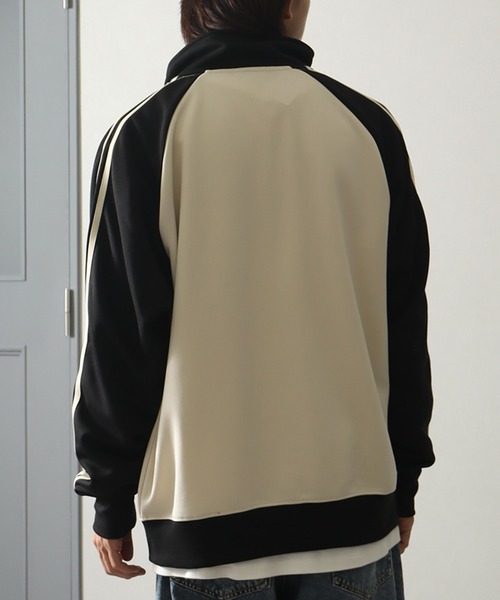 CONVERSE(コンバース)の「【CONVERSE/コンバース】2line 配色 ラグラン トラック ジャケット(ナイロンジャケット・メンズ・グレイッシュベージュ/クリーム・L/M/LL)」の15枚目の写真