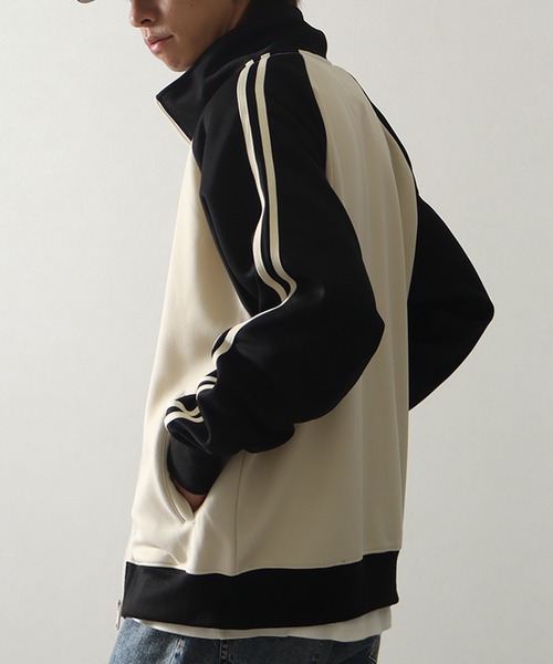 CONVERSE(コンバース)の「【CONVERSE/コンバース】2line 配色 ラグラン トラック ジャケット(ナイロンジャケット・メンズ・グレイッシュベージュ/クリーム・L/M/LL)」の14枚目の写真