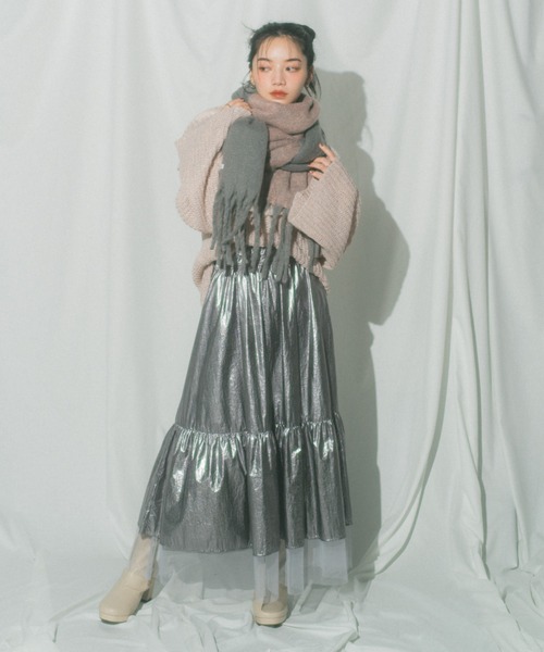 ECREL（エクレール）の「バイカラーグラデーションバルキーボリュームマフラー（マフラー・レディース・レッド/グレー/ピンク/ベージュ・FREE）」の16枚目の写真