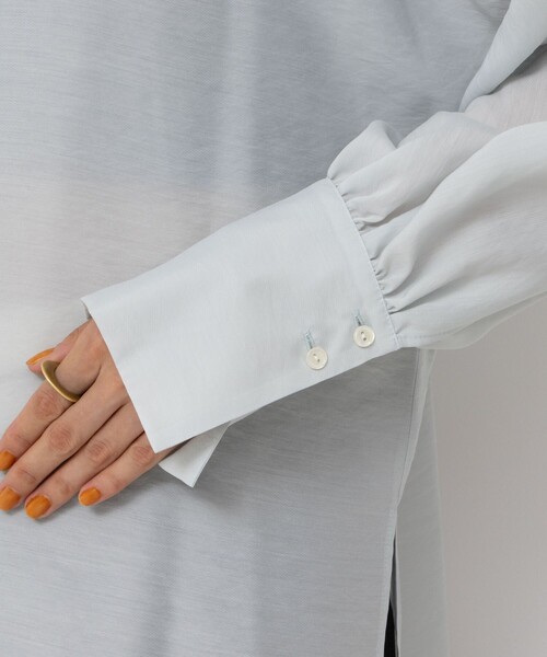 NOLLEY’S Sophi（ノーリーズソフィ）の「シアーボリュームスリーブブラウス（シャツ/ブラウス・レディース・ネイビー/ミント・38）」の5枚目の写真