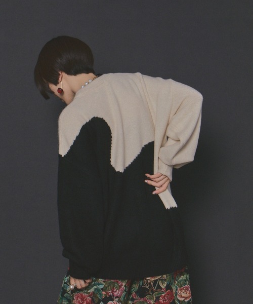 manana suerte（マニャーナスエルテ）の「2TONEオーバールーズニット（ニット/セーター・レディース・その他1/その他2/その他3/その他4・FREE）」の17枚目の写真