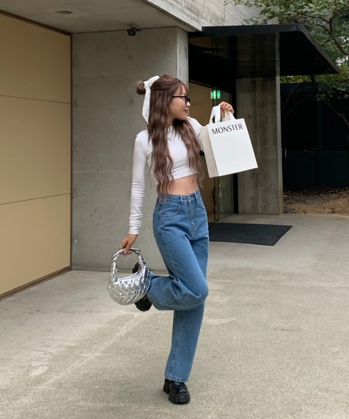 INTER FACTORY（インターファクトリー）の「mayu - ラインストーンストレートデニムmade in INTERFACTORY（デニムパンツ・レディース・ブルー/ブラック・MEDIUM/SMALL）」の9枚目の写真