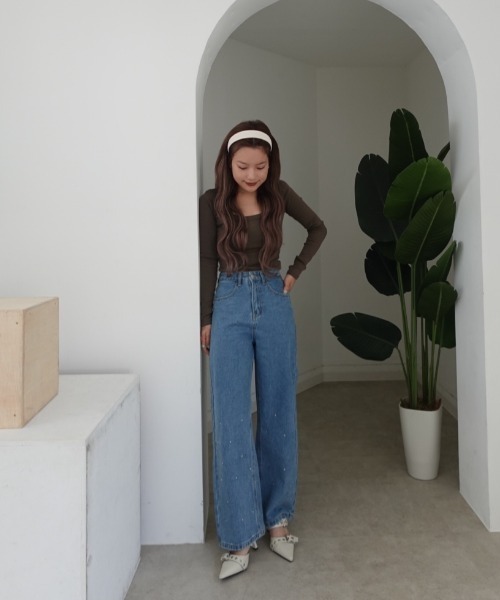 INTER FACTORY（インターファクトリー）の「mayu - ラインストーンストレートデニムmade in INTERFACTORY（デニムパンツ・レディース・ブルー/ブラック・MEDIUM/SMALL）」の18枚目の写真