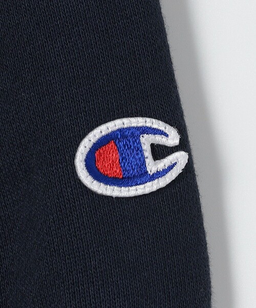 FREAK'S STORE（フリークスストア）の「Champion/チャンピオン 限定展開 キッズ カレッジロゴ バックプリント クルーネック スウェット（Tシャツ/カットソー・キッズ・ナチュラル/オフホワイト/グレー/ネイビー/ブラック/チャコールグレー・100/110/120/130/140/150）」の10枚目の写真