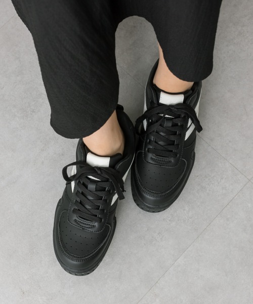 OLIVE des OLIVE（オリーブデオリーブ）の「ライン入りスニーカー（スニーカー・レディース・ブラック/ピンク/ホワイト・SMALL/MEDIUM/LARGE）」の18枚目の写真