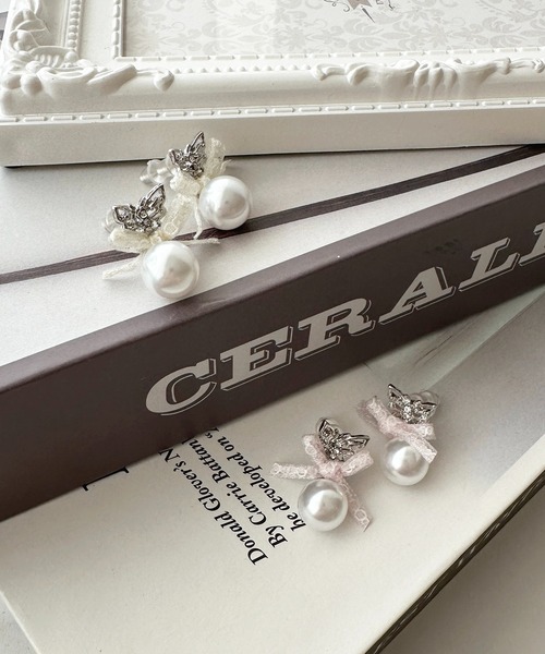apres jour（アプレジュール）の「【apres jour×ARIAZ】パールリボンピアス（ピアス（両耳用）・レディース・シルバー/その他・FREE）」の4枚目の写真