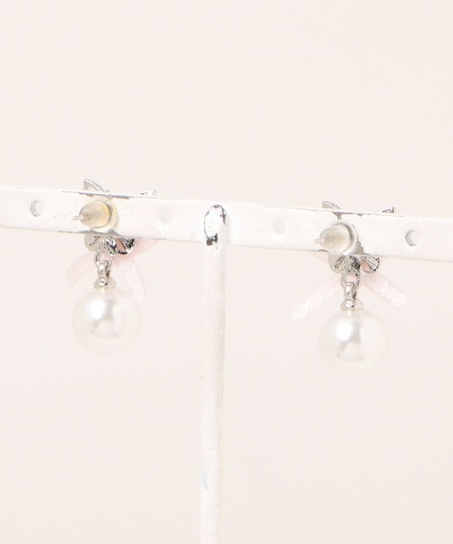apres jour（アプレジュール）の「【apres jour×ARIAZ】パールリボンピアス（ピアス（両耳用）・レディース・シルバー/その他・FREE）」の8枚目の写真