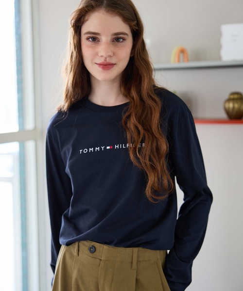 TOMMY HILFIGER(トミーヒルフィガー)の「【オンライン限定】ロゴロングスリーブTシャツ ロンT(Tシャツ/カットソー・メンズ・グレー/ネイビー/ホワイト・LARGE/MEDIUM/X-LARGE/SMALL)」の20枚目の写真