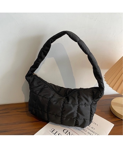 SALTMINT(ソルトミント)の「【ヘビロテ間違いなし!24AW】キルティングハンドバッグ バレエコア(ハンドバッグ・レディース・ホワイト/ブラック/ブラウン・ONE SIZE)」の14枚目の写真