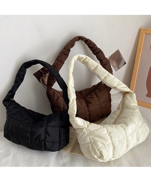 SALTMINT(ソルトミント)の「【ヘビロテ間違いなし!24AW】キルティングハンドバッグ バレエコア(ハンドバッグ・レディース・ホワイト/ブラック/ブラウン・ONE SIZE)」の15枚目の写真