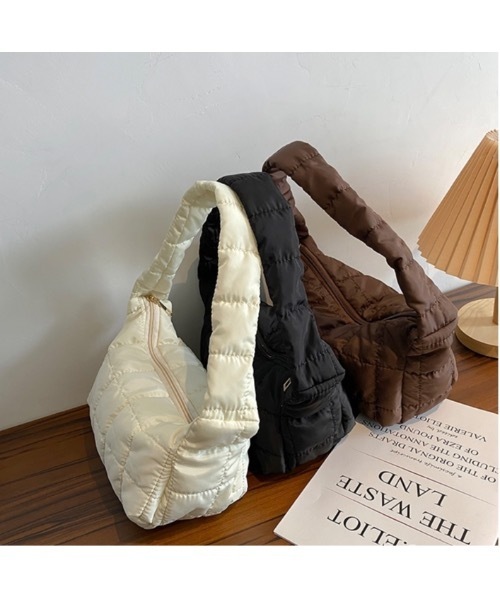 SALTMINT(ソルトミント)の「【ヘビロテ間違いなし!24AW】キルティングハンドバッグ バレエコア(ハンドバッグ・レディース・ホワイト/ブラック/ブラウン・ONE SIZE)」の16枚目の写真