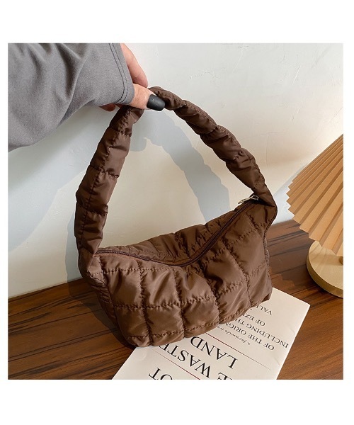 SALTMINT(ソルトミント)の「【ヘビロテ間違いなし!24AW】キルティングハンドバッグ バレエコア(ハンドバッグ・レディース・ホワイト/ブラック/ブラウン・ONE SIZE)」の18枚目の写真