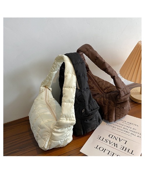 SALTMINT(ソルトミント)の「【ヘビロテ間違いなし!24AW】キルティングハンドバッグ バレエコア(ハンドバッグ・レディース・ホワイト/ブラック/ブラウン・ONE SIZE)」の20枚目の写真