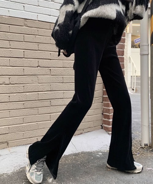 Mayree(メイリー)の「【Mayree】ベロア 裾スリット パンツ(その他パンツ・レディース・ブラック・MEDIUM/LARGE/X-LARGE)」の5枚目の写真
