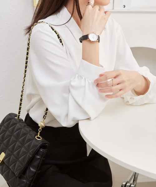 MAISON DE THERESE(メゾン ド テレーズ)の「Vネック長袖ブラウス(シャツ/ブラウス・レディース・ホワイト・S/M/L)」の16枚目の写真