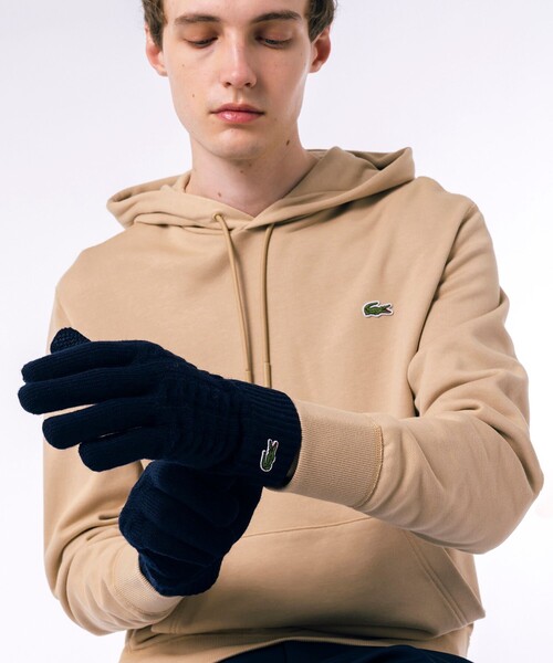 LACOSTE（ラコステ）の「ケーブルニットグローブ タッチパネル対応（手袋・メンズ・ブラック/オフホワイト/グレー/ダークネイビー/ベージュ・FREE）」の5枚目の写真