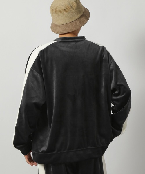 LAKOLE(ラコレ)の「ベロアトラックプルオーバー / 147374(その他トップス・メンズ・ブラック/ブルー/ホワイト・LARGE/MEDIUM)」の7枚目の写真