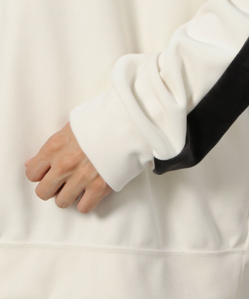 LAKOLE(ラコレ)の「ベロアトラックプルオーバー / 147374(その他トップス・メンズ・ブラック/ブルー/ホワイト・LARGE/MEDIUM)」の15枚目の写真