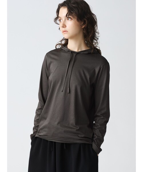 mizuiroind(ミズイロインド)の「mizuiro ind フードライクハイネックプルオーバー(Tシャツ/カットソー・レディース・オフホワイト/グレー/チャコールグレー/ブラック・FREE)」の10枚目の写真