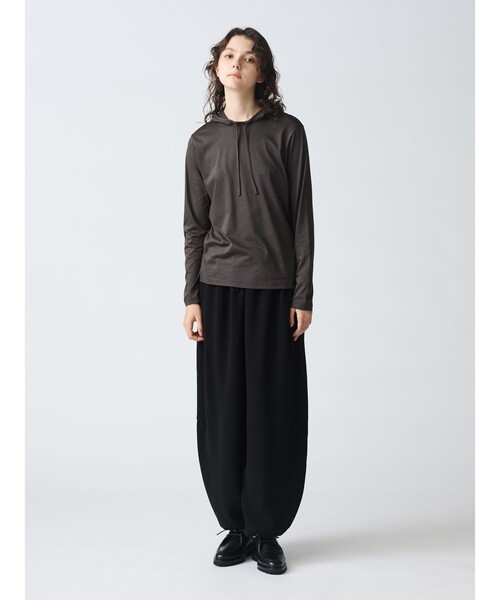 mizuiroind(ミズイロインド)の「mizuiro ind フードライクハイネックプルオーバー(Tシャツ/カットソー・レディース・オフホワイト/グレー/チャコールグレー/ブラック・FREE)」の15枚目の写真