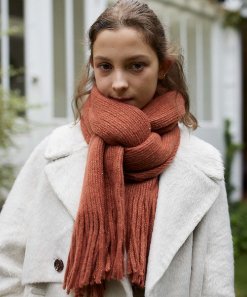 archives(アルシーヴ)の「ストール(マフラー・レディース・オレンジ/ブルー/オフホワイト・FREE)」の4枚目の写真