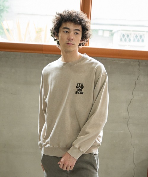 BAYFLOW(ベイフロー)の「SUNSETスウェットプルオーバー(スウェット・メンズ・パープル/ベージュ/チャコール/オフホワイト・MEDIUM/LARGE)」の4枚目の写真