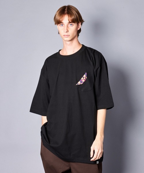 rehacer(レアセル)の「rehacer : 80`S Flower Pocket S/S CS / エイティーズ フラワーポケット ショートスリーブ カットソー(Tシャツ/カットソー・メンズ・ブラック/ホワイト・SMALL/MEDIUM/LARGE/X-LARGE)」の7枚目の写真