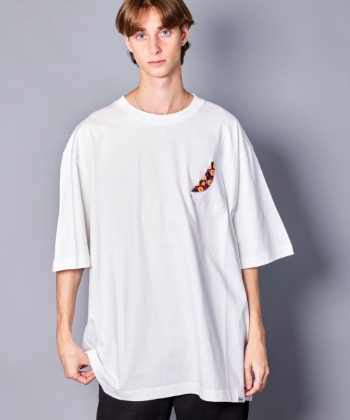 rehacer(レアセル)の「rehacer : 80`S Flower Pocket S/S CS / エイティーズ フラワーポケット ショートスリーブ カットソー(Tシャツ/カットソー・メンズ・ブラック/ホワイト・SMALL/MEDIUM/LARGE/X-LARGE)」の5枚目の写真