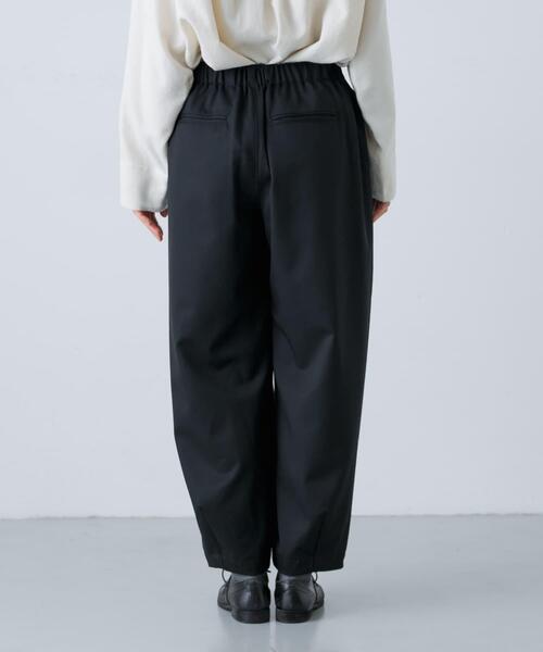 かぐれ　テーパードパンツ　オリーブ ウールルーズテーパードパンツ（その他パンツ）｜かぐれ（カグレ