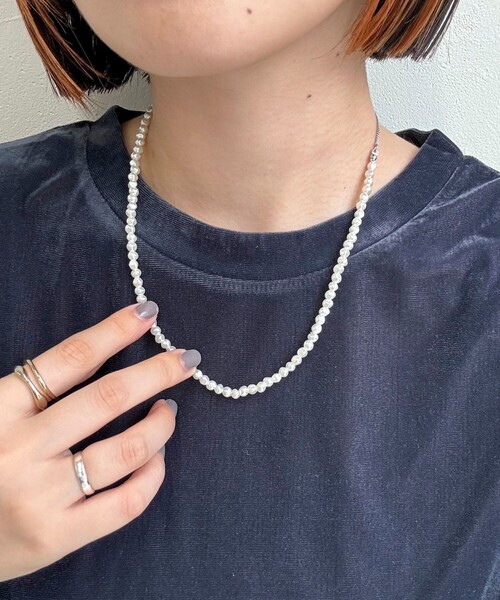fredy emue（フレディエミュ）の「ランダムパールアジャストネックレス（ネックレス・レディース・シルバー/ゴールド・FREE）」の15枚目の写真