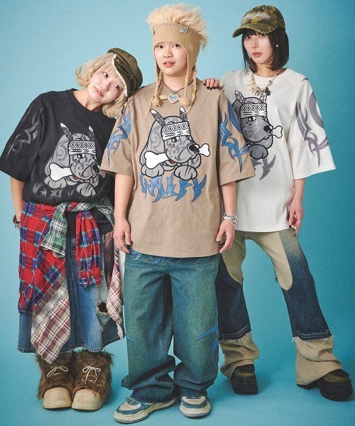 tシャツ A'GEM/9 × .kom 「GALFY/ガルフィー」部族長Tシャツ レディース メンズ A'GEM/9 × .kom 『GALFY/ガルフィー』部族長Tシャツ（Tシャツ