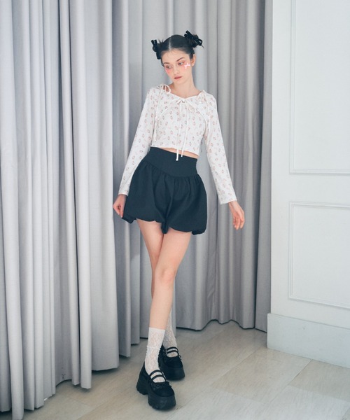 Lovilyn(ラヴィリン)の「リボン&フラワー柄ボレロキャミアンサンブルトップス(その他トップス・レディース・ブラック/ライトグレー/ホワイト・FREE)」の8枚目の写真