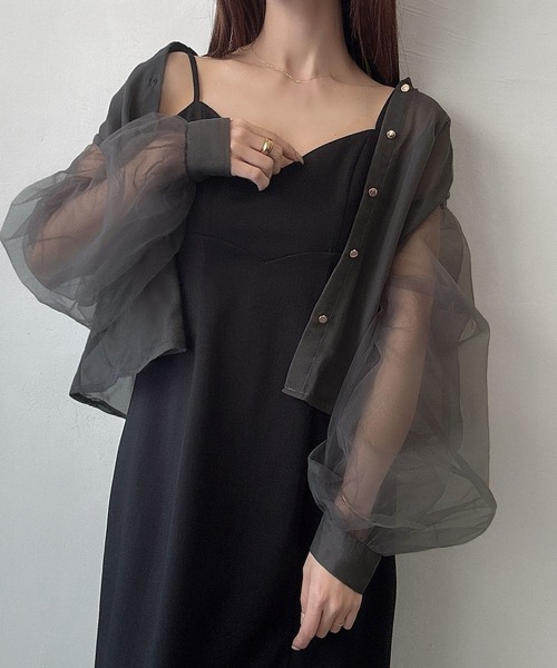 Meiru（メイル）の「ゴールドボタンシアーシャツ（シャツ/ブラウス・レディース・アイボリー/チャコール/ブラック・LARGE/MEDIUM/SMALL）」の3枚目の写真