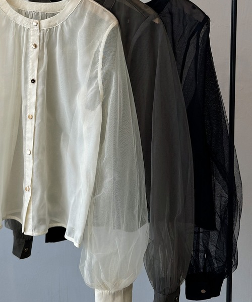 Meiru（メイル）の「ゴールドボタンシアーシャツ（シャツ/ブラウス・レディース・アイボリー/チャコール/ブラック・LARGE/MEDIUM/SMALL）」の18枚目の写真