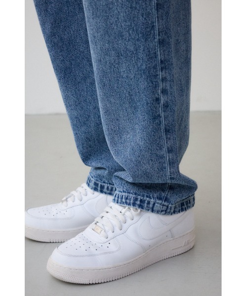 AZUL by moussy(アズールバイマウジー)の「AZUL DENIM リラックスワイド(デニムパンツ・メンズ・ライトブルー/ブラック/ブルー・MEDIUM/LARGE)」の12枚目の写真