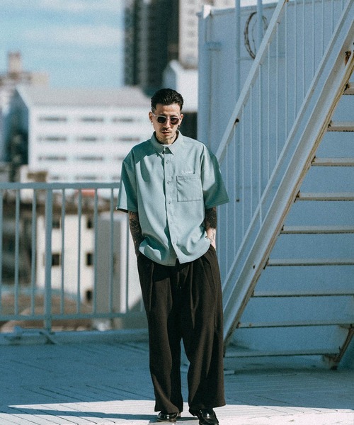 Subciety（サブサエティ）の「Loose S/S shirt-THE BASE-（シャツ/ブラウス・メンズ・ブラック/ブルーグリーン/ホワイト/チャコール・SMALL/MEDIUM/LARGE/X-LARGE）」の5枚目の写真