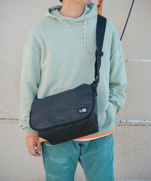 NEW ERA(ニューエラ)の「【NEW ERA/ニューエラ】SHOULDER BAG(ショルダーバッグ・メンズ・ブラック/ストーン/ブラック×ホワイト/ブラック系その他・FREE)」の3枚目の写真