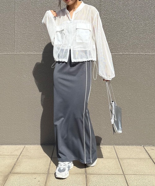 ISOOK（アイスー）の「【ISOOK / アイスー】メッシュライトブルゾン / シアージャケット 薄手 クロップド丈アウター フィッシュネット ドロスト 胸ポケット レイヤード 重ね着 ノーカラー ぽわん袖 2way 白 ホワイト グレー ZOZOTOWN限定（ブルゾン・レディース・グレー/アイボリー・FREE）」の19枚目の写真