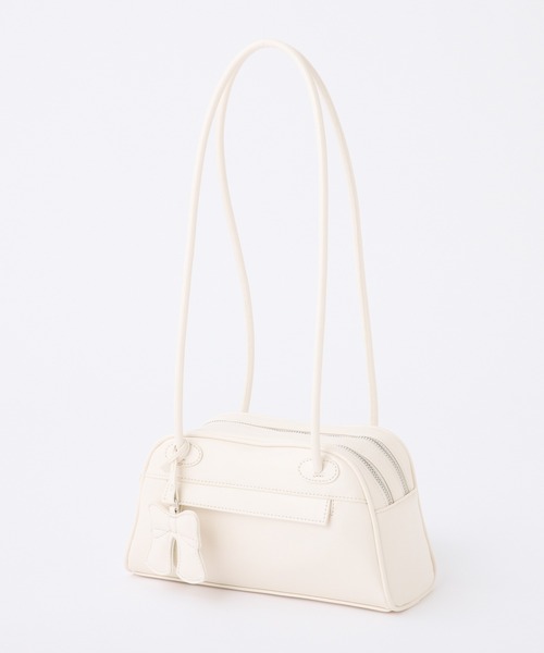 one after another NICE CLAUP(ワンアフターアナザーナイスクラップ)の「リボンチャーム付きボストンバッグ(ボストンバッグ・レディース・ダークブラウン/アイボリー/イエロー・FREE)」の2枚目の写真