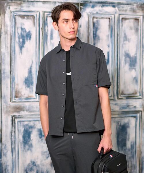 DRESSTERIOR（ドレステリア）の「【セットアップ可/撥水性/UVカット/Safari5月号掲載】COOL DOTS ショートスリーブシャツ（シャツ/ブラウス・メンズ・グレー/ブラック/ベージュ・90/91/92/94）」の6枚目の写真