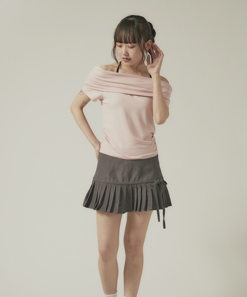 BLANK (ブランク)の「Off shoulder gathering Tops / オフショルギャザリング半袖トップス(Tシャツ/カットソー・レディース・ブラック/ベージュ/グレー/ブラウン/ピンク/ホワイト・FREE)」の6枚目の写真