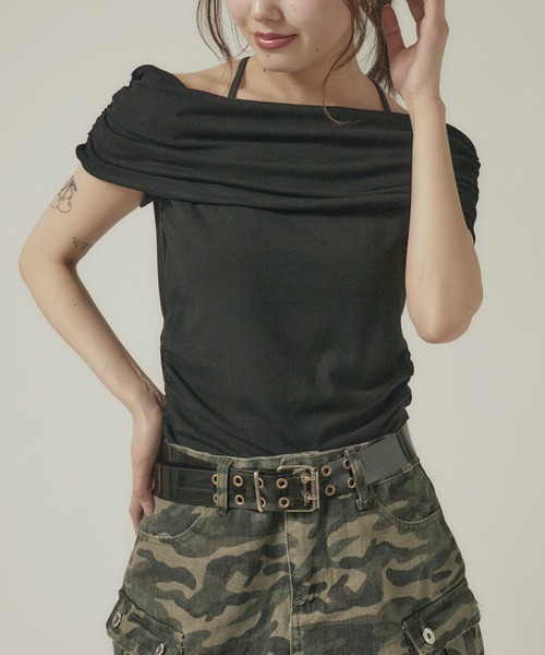 BLANK (ブランク)の「Off shoulder gathering Tops / オフショルギャザリング半袖トップス(Tシャツ/カットソー・レディース・ブラック/ベージュ/グレー/ブラウン/ピンク/ホワイト・FREE)」の1枚目の写真