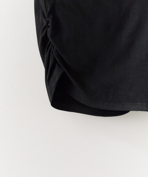 BLANK (ブランク)の「Off shoulder gathering Tops / オフショルギャザリング半袖トップス(Tシャツ/カットソー・レディース・ブラック/ベージュ/グレー/ブラウン/ピンク/ホワイト・FREE)」の9枚目の写真