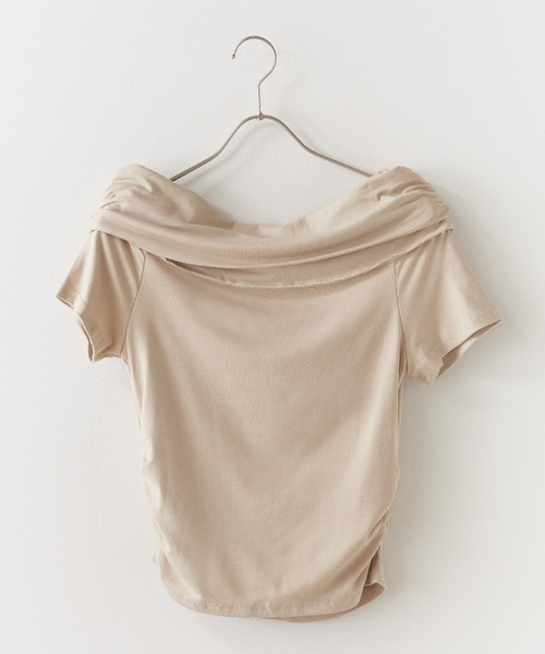 BLANK (ブランク)の「Off shoulder gathering Tops / オフショルギャザリング半袖トップス(Tシャツ/カットソー・レディース・ブラック/ベージュ/グレー/ブラウン/ピンク/ホワイト・FREE)」の16枚目の写真