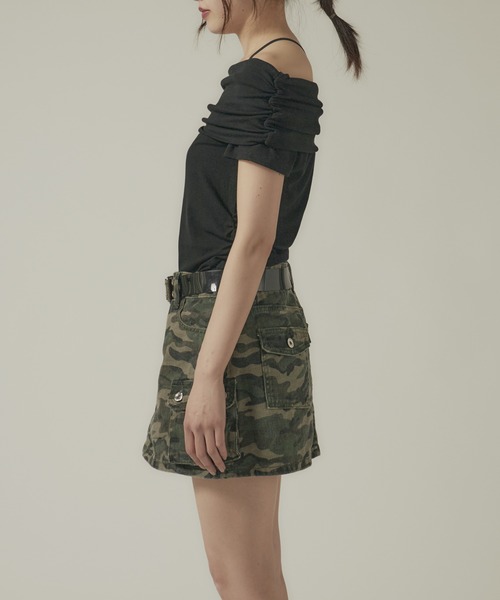 BLANK (ブランク)の「Off shoulder gathering Tops / オフショルギャザリング半袖トップス(Tシャツ/カットソー・レディース・ブラック/ベージュ/グレー/ブラウン/ピンク/ホワイト・FREE)」の13枚目の写真